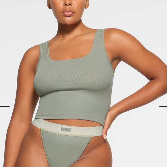 SKIMS Tops - BNWT Skims Cotton Rib Tank in Mineral